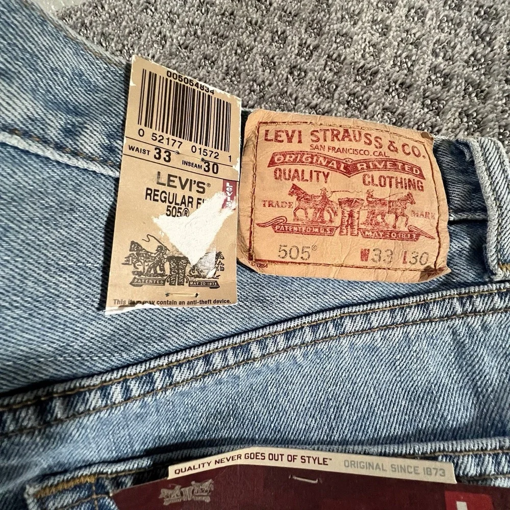 Levi's 505 Regular Fit Jeans Mens 33x30 Light Wash Blue 2007 Y2K NWT‎